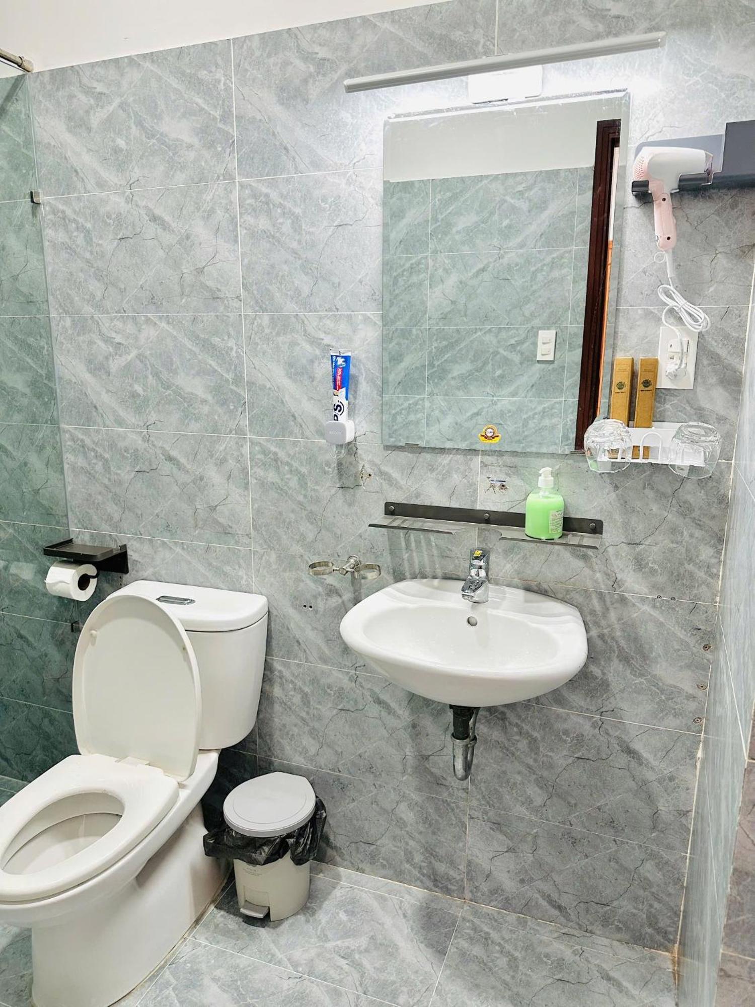 Căn hộ I Riverside A303 I Compact & Quiet TP. Hồ Chí Minh